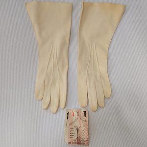 1950's Crescendoe Leather Gloves NWT